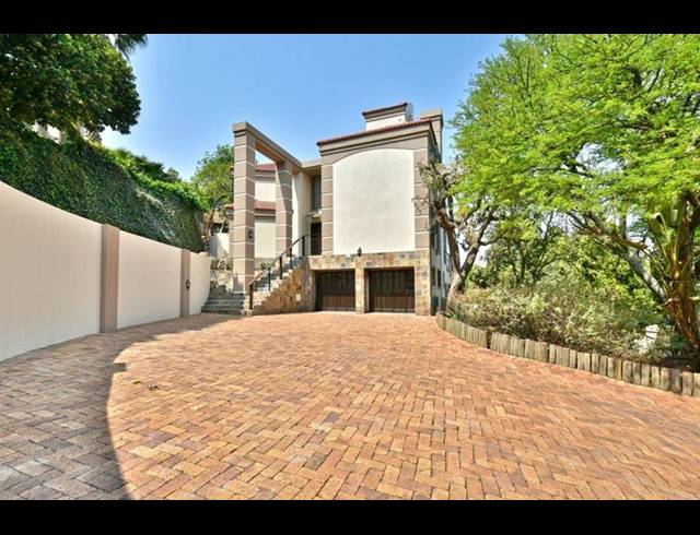 5 BEDROOM HOUSE FOR SALE IN GLENVISTA